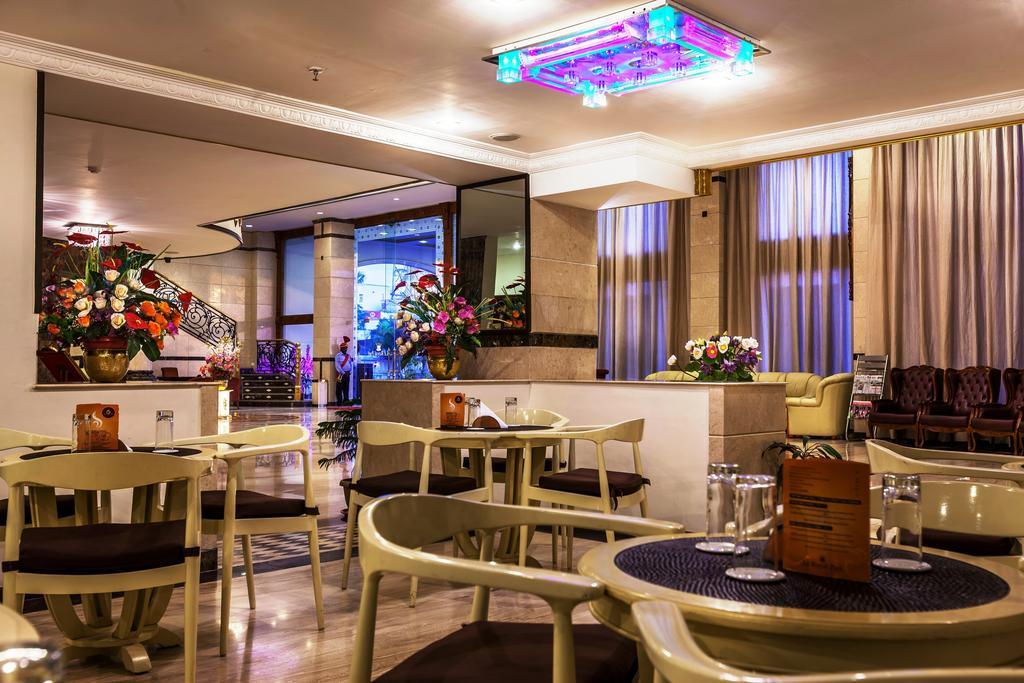 Hotel Le Royal Park Pondicherry Esterno foto
