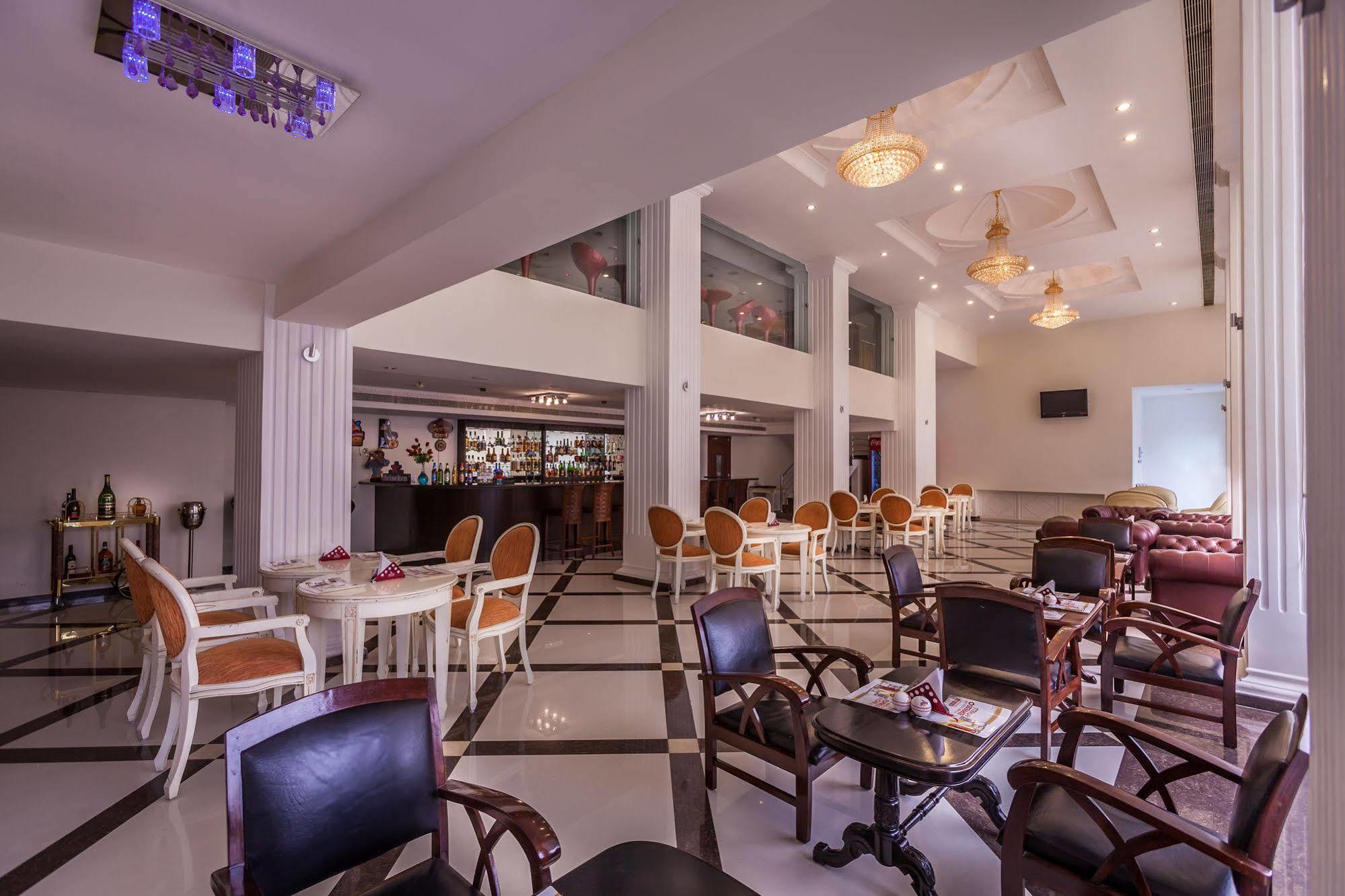 Hotel Le Royal Park Pondicherry Esterno foto